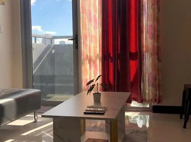 1br In Manhattan Heights Tower D Aparthotel